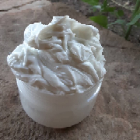Hand Whipped Body Butter 4oz - Picture 1 of 3